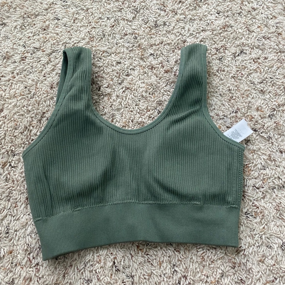 Aerie bra never worn size: small